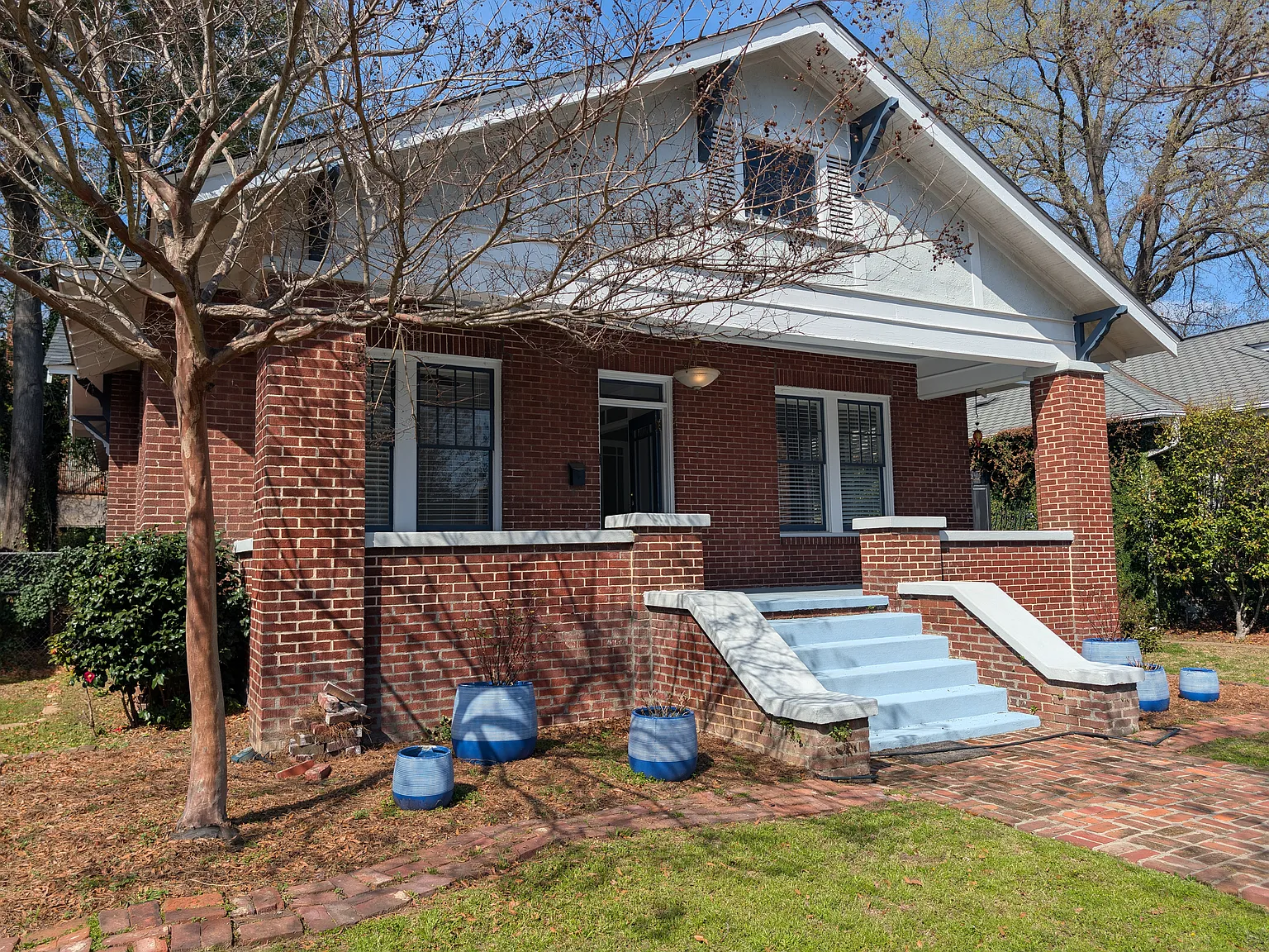 4 bed, 2.5 bath, 1850 sqft, $3,600 — Photo 2