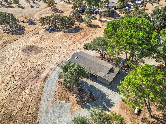 2nd image of 3436 Davis Dr