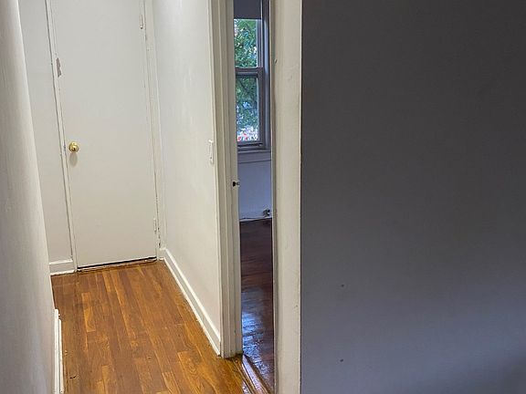 5th image of 78 Beacon Hill Dr