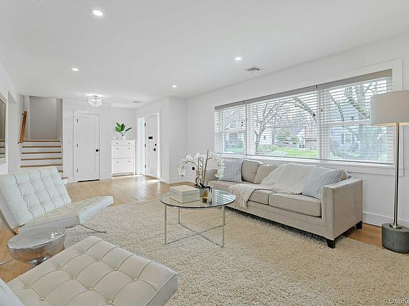 3rd image of 73 Bon Air Avenue