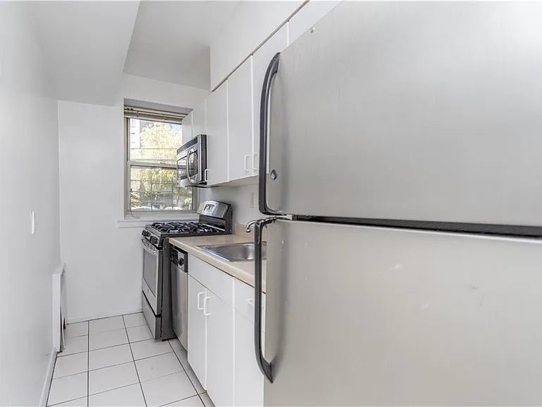 730 Pelham Road — Photo 12