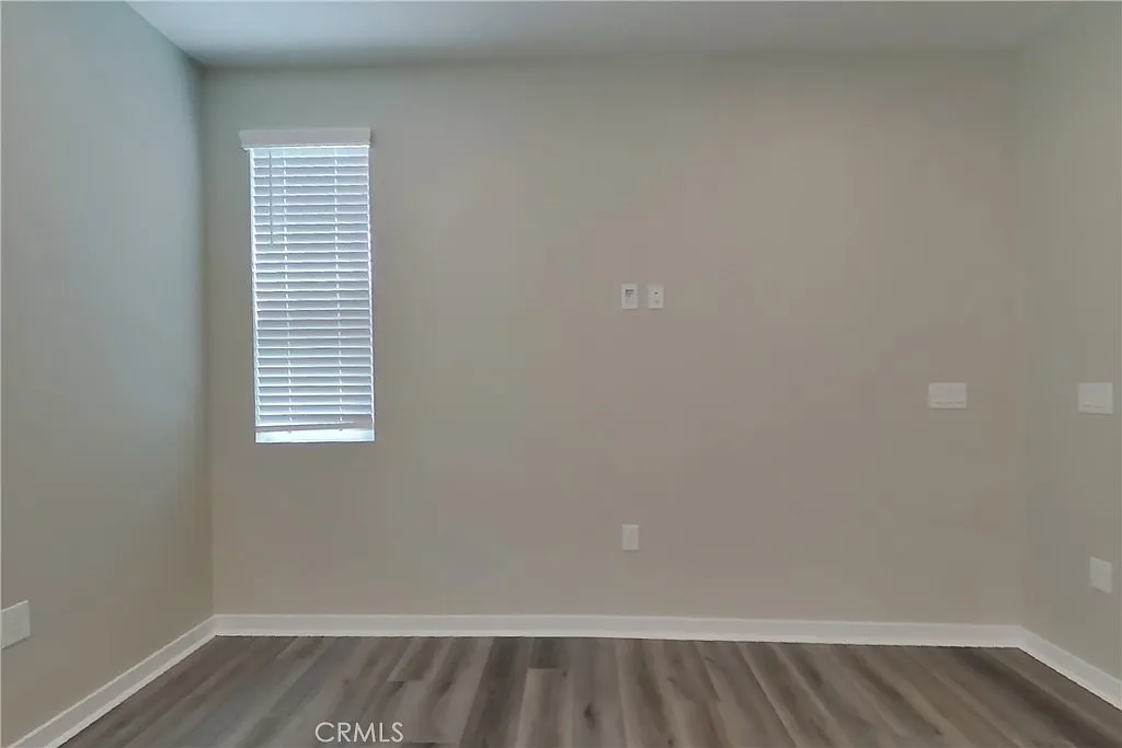 4 bed, 1858 sqft, $3,709 — Photo 2