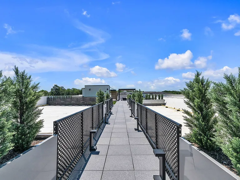 Aviator Lofts — Photo 40