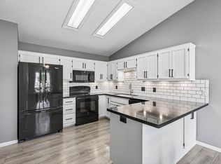 807 Pine St, Farmington, MN 55024