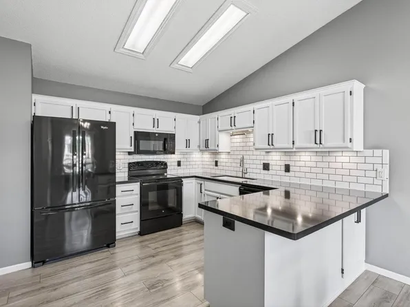 807 Pine St, Farmington, MN 55024