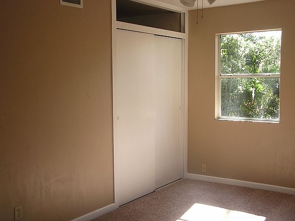 17x10 downstairs bed #2