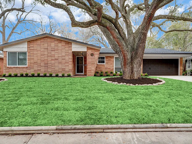 8610 Bevlyn Dr — Photo 1