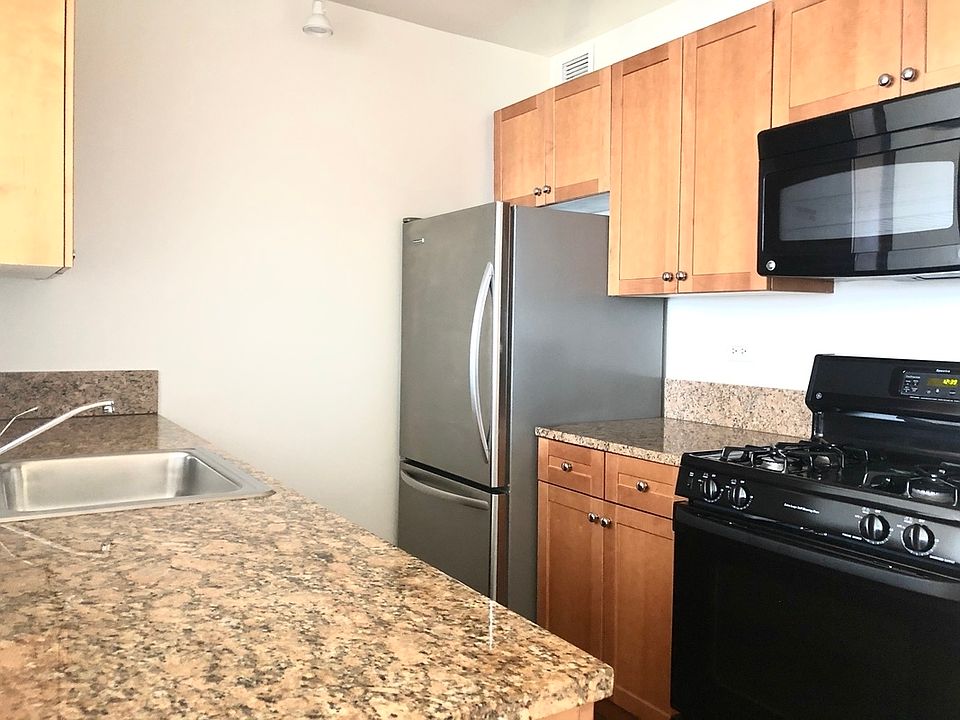 1st image of 1500 Lexington Ave APT 16C
