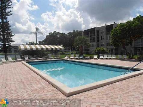 2nd image of 9440 Poinciana Pl APT 414
