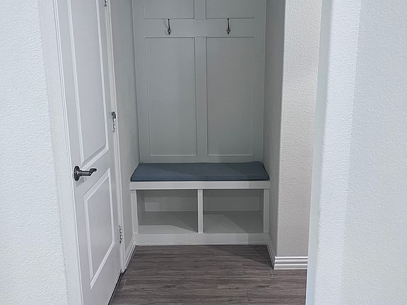 5th image of 5313 Amphora Ave