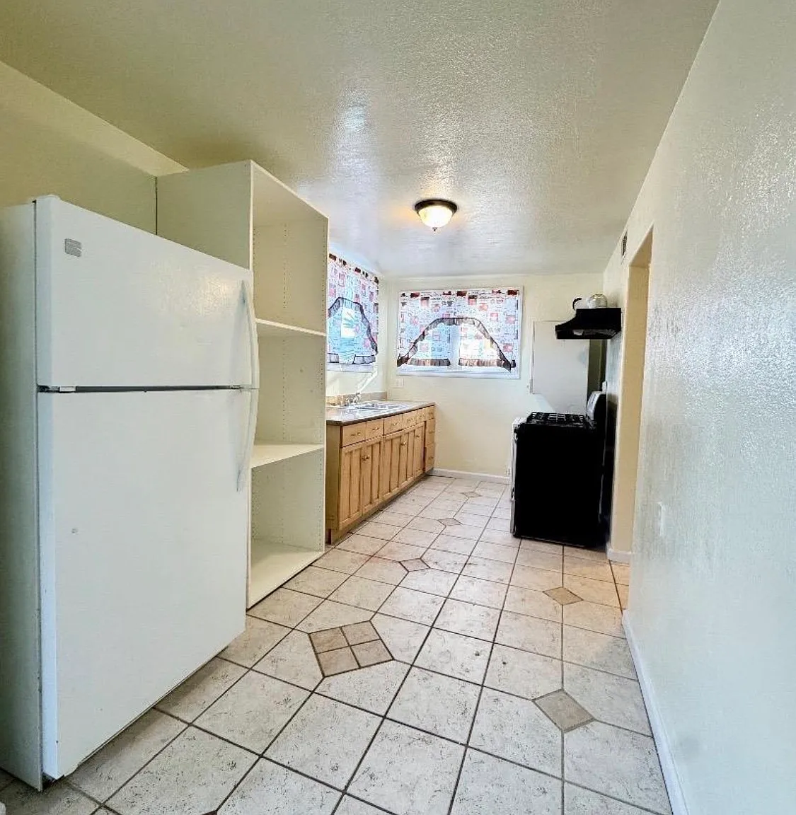 2 bed, 717 sqft, $2,250 — Photo 4
