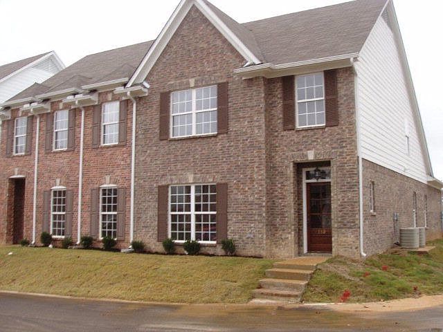 1st image of 314 Daniella Ln