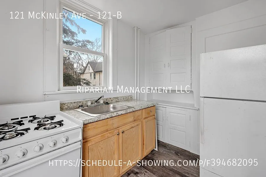 121 McKinley Ave #B photo 1
