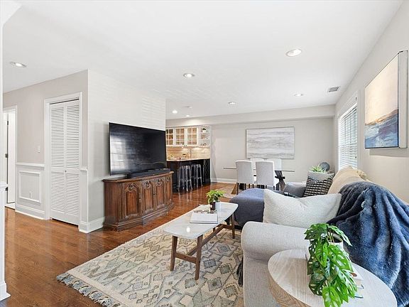 3rd image of 211 3rd St #1
