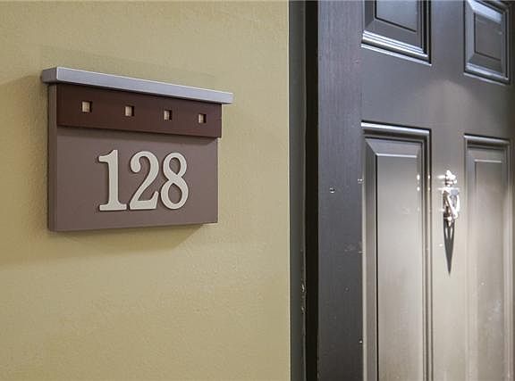 4th image of 3000 Vanderbilt Pl APT 128