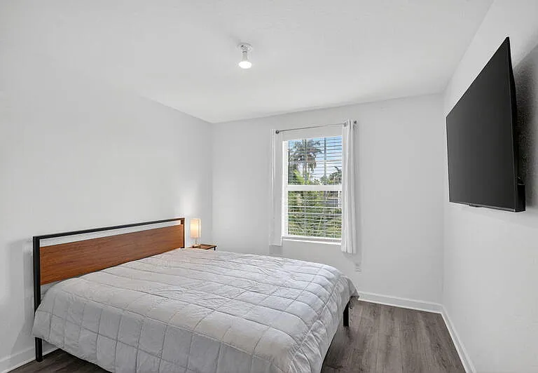 6933 N Harbours Edge Ave — Photo 36