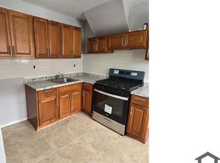 131 Osborne Ter Floor 2, Newark, NJ 07108