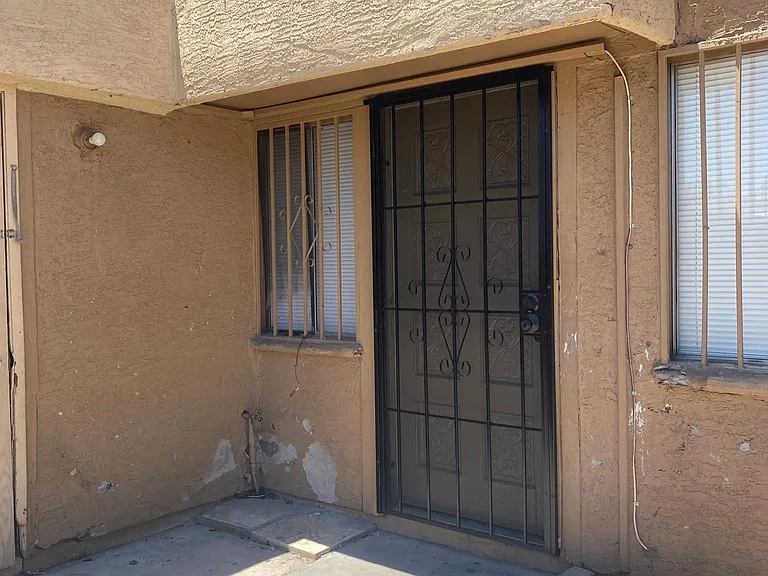 4705 E Pueblo Ave — Photo 3