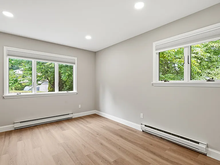 First floor bedroom #2