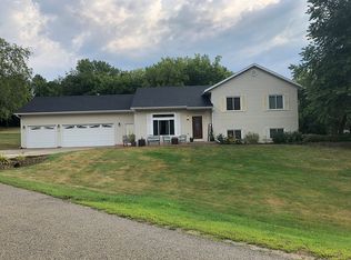 680 French Ct, Oregon, WI 53575