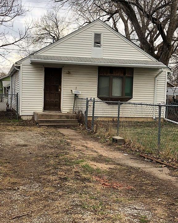 1st image of 1216 N 10th St