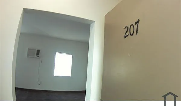 1185 N Alexandria Ave #207