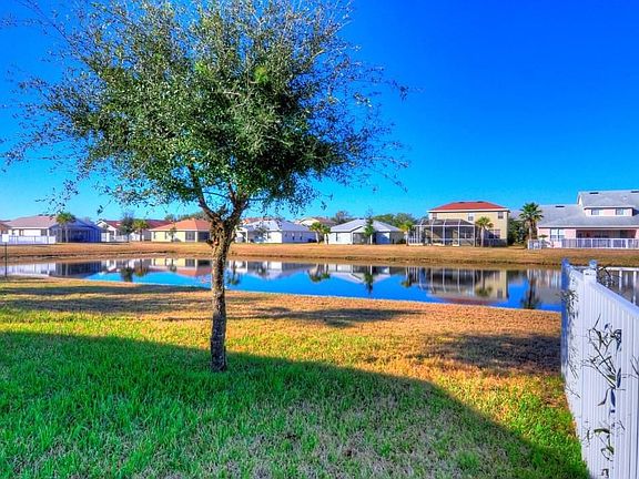 2nd image of 11912 Autumn Creek Dr