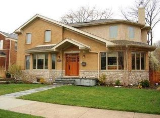 8718 Hamlin Ave, Skokie, IL 60076