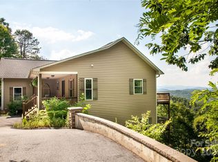 151 Old Still Rd, Hendersonville, NC 28739