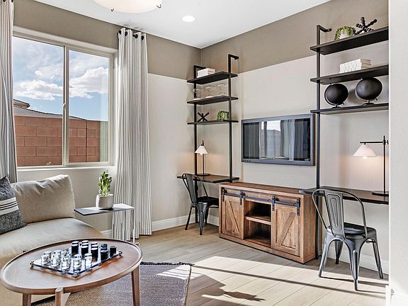 4th image of 3015 Malaquita Dr SE