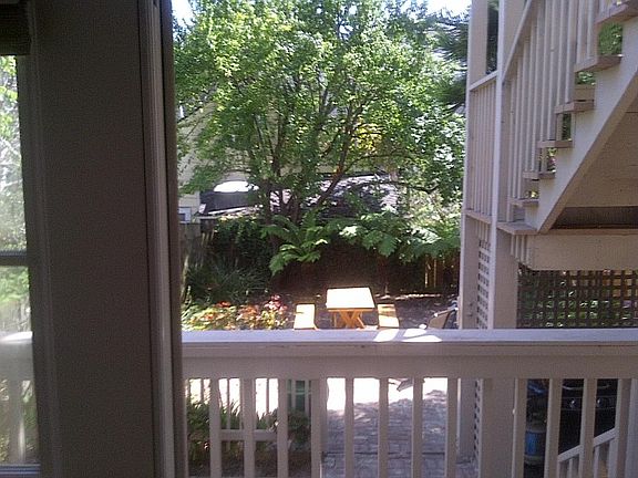3rd image of 231A Dorland St