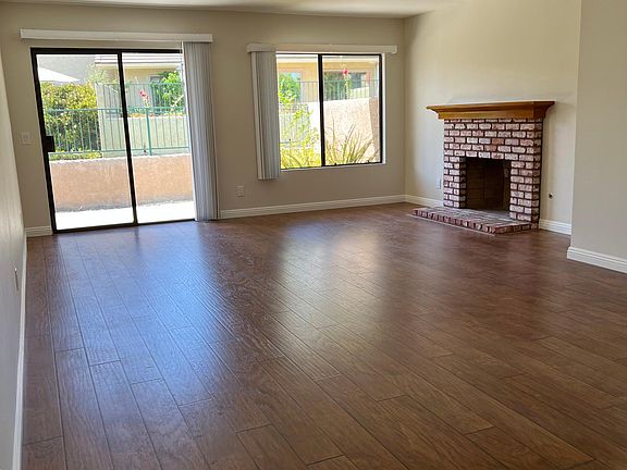5th image of 831 Sandberg Ln