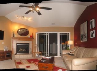 5571 Bantry Ln APT 1, Fitchburg, WI 53711