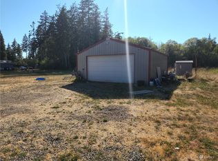 5131 E Grapeview Loop Rd, Allyn, WA 98524