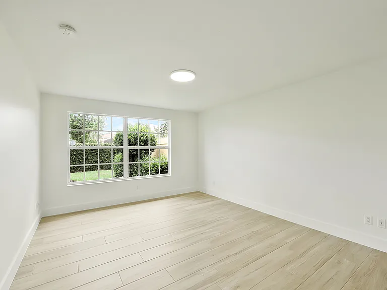 28050 Boccaccio Way — Photo 12