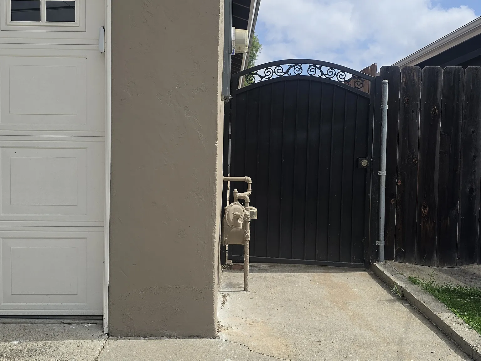 4147 Kirkcaldy Dr — Photo 3
