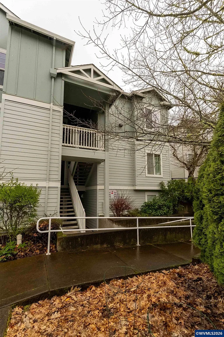 6298 SW Grand Oaks Dr APT A-203 photo 1