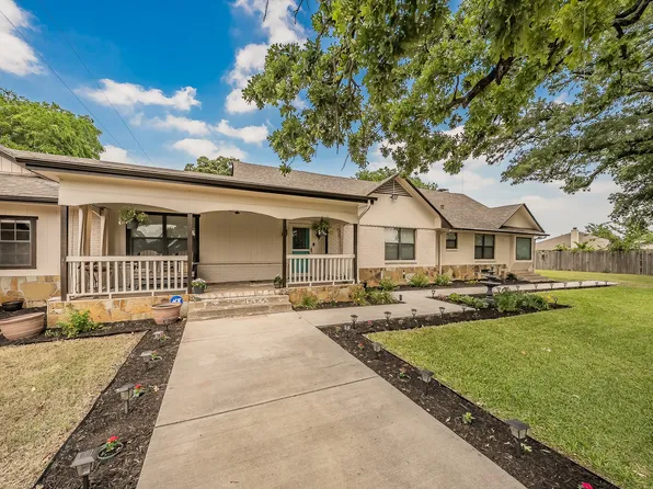 2313 Hickory Creek Rd, Denton, TX 76210