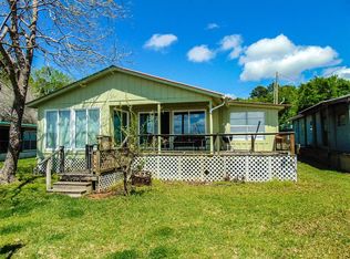 127 W Big Lake Rd, Trinity, TX 75862