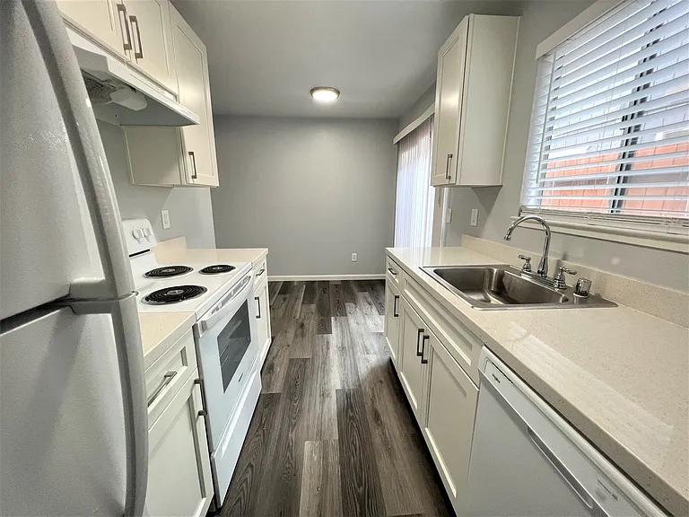 3268-3278 Blue Ridge Circle — Photo 11