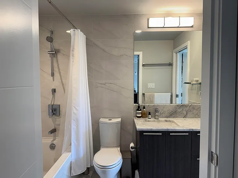 5033 Cambie St #216 — Photo 10