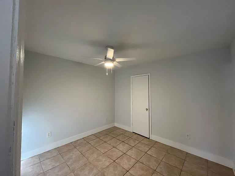 2318 Van Buren St #1 — Photo 3