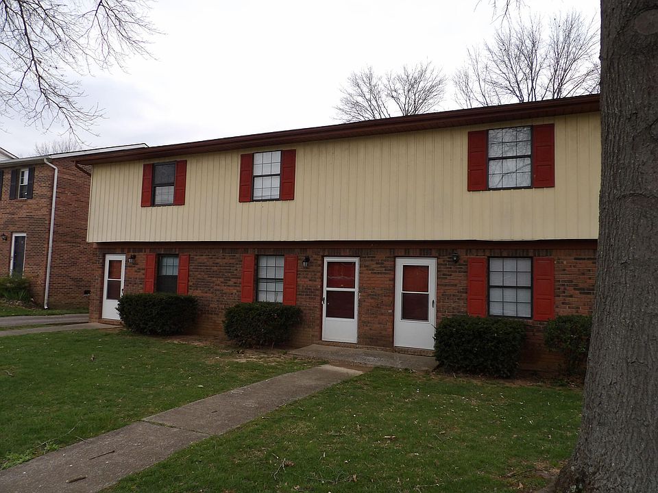 1st image of 207 Landings Dr APT 1