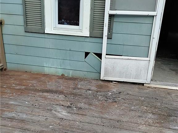 4th image of 1619 Electric Ave