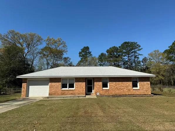 1148 Furman Dr, Sumter, SC 29154