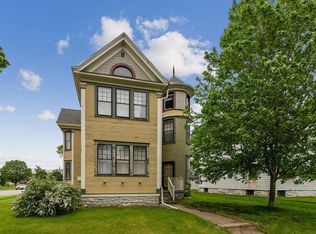 1500 3rd Ave SE, Cedar Rapids, IA 52403