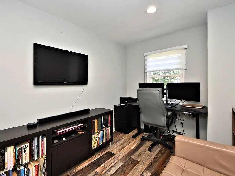 615 Piedmont Ct — Photo 29
