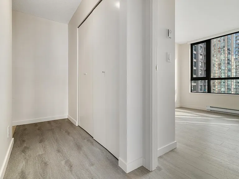 909 Mainland St #1409 — Photo 16