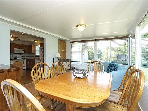 5th image of 2806 SW Shadow Brook Dr
