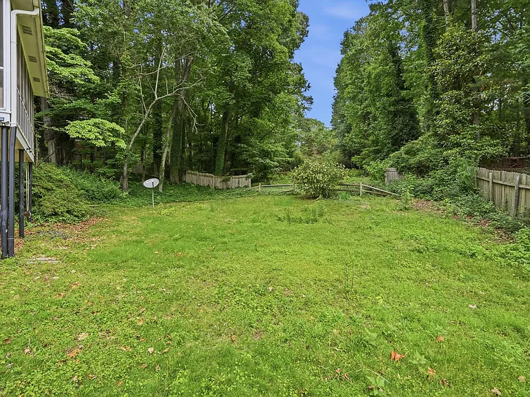 7195A Hunters Branch Dr — Photo 24